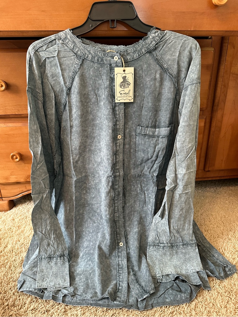 NWT EASEL BLUE MINERAL WASHED TOP